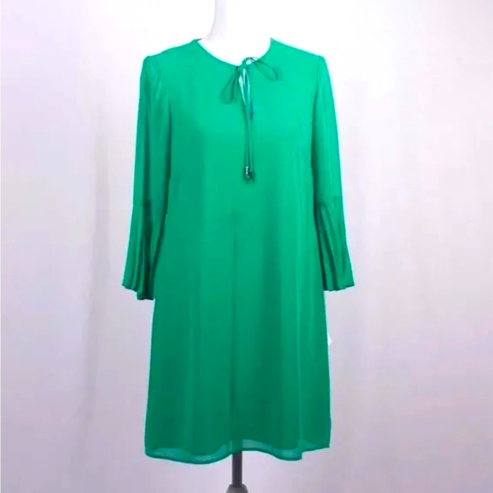 NWT‼️ VINCE CAMUTO Shift Dress with Bell Sleeves Size 12